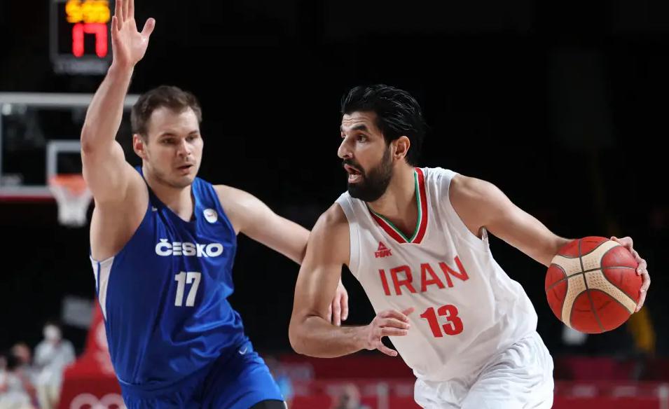 篮将在世预赛第9轮比赛中对阵伊朗男篮！“哈达迪该谁去防”成了一个问题(1)