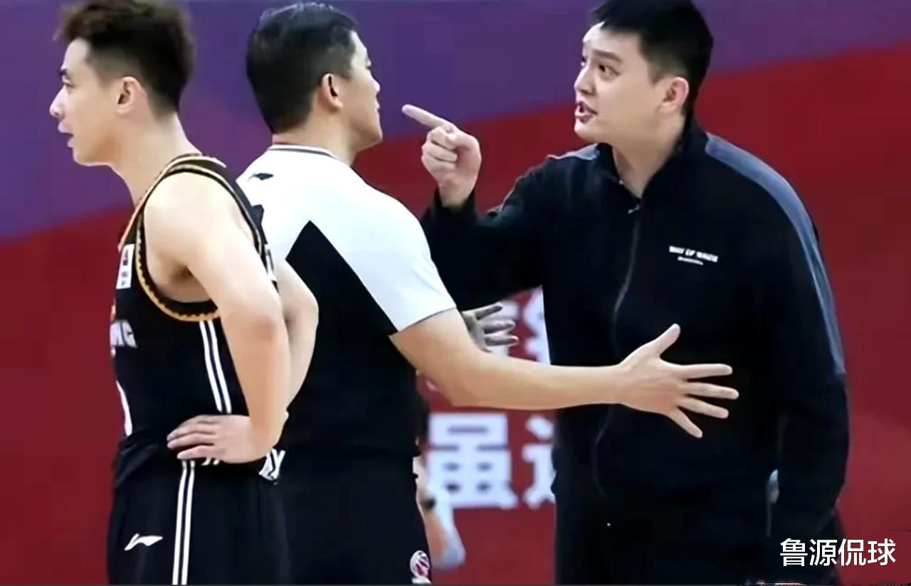 加强裁判队伍管理，提高裁判执法素质，是振兴中国篮球的必由之路(1)