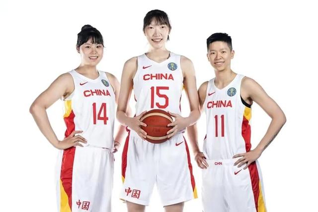中国女篮107比44韩国，63分完成屠杀，韩旭13分15篮板，全场最佳(2)