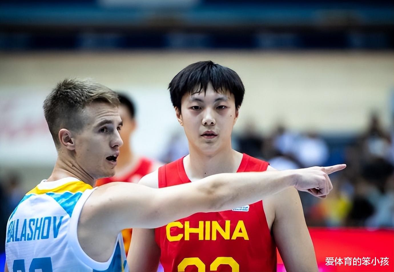 预测：郭艾伦和胡明轩有望在中国男篮获得重用，解读一下其中原因(3)