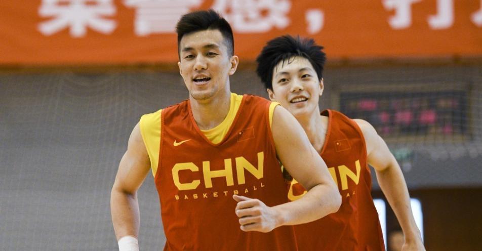 中国男篮大胜同曦41分，球迷不服，如果和广东队比赛，最少输10分(1)