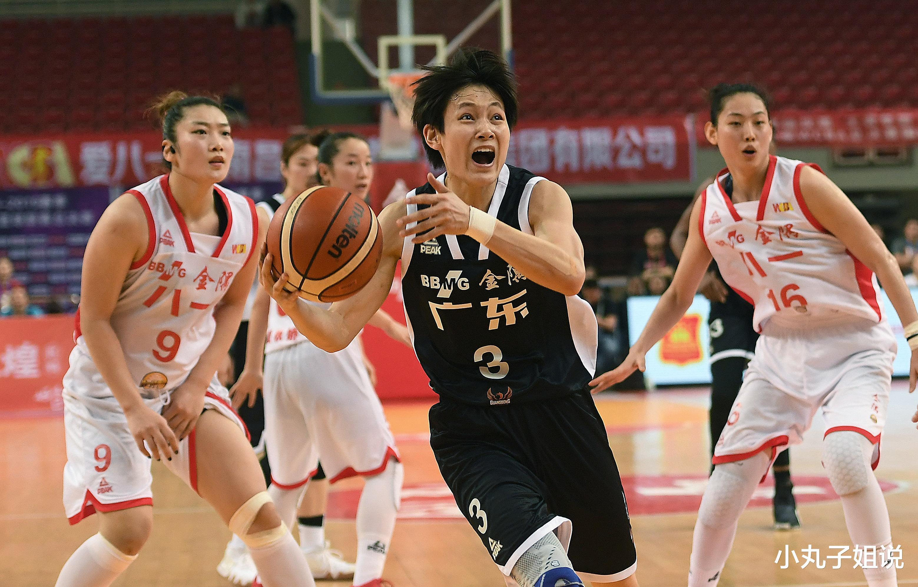 女篮三消息：杨力维收WNBA邀约，女篮季后赛惹争议，曝李梦私生活(3)