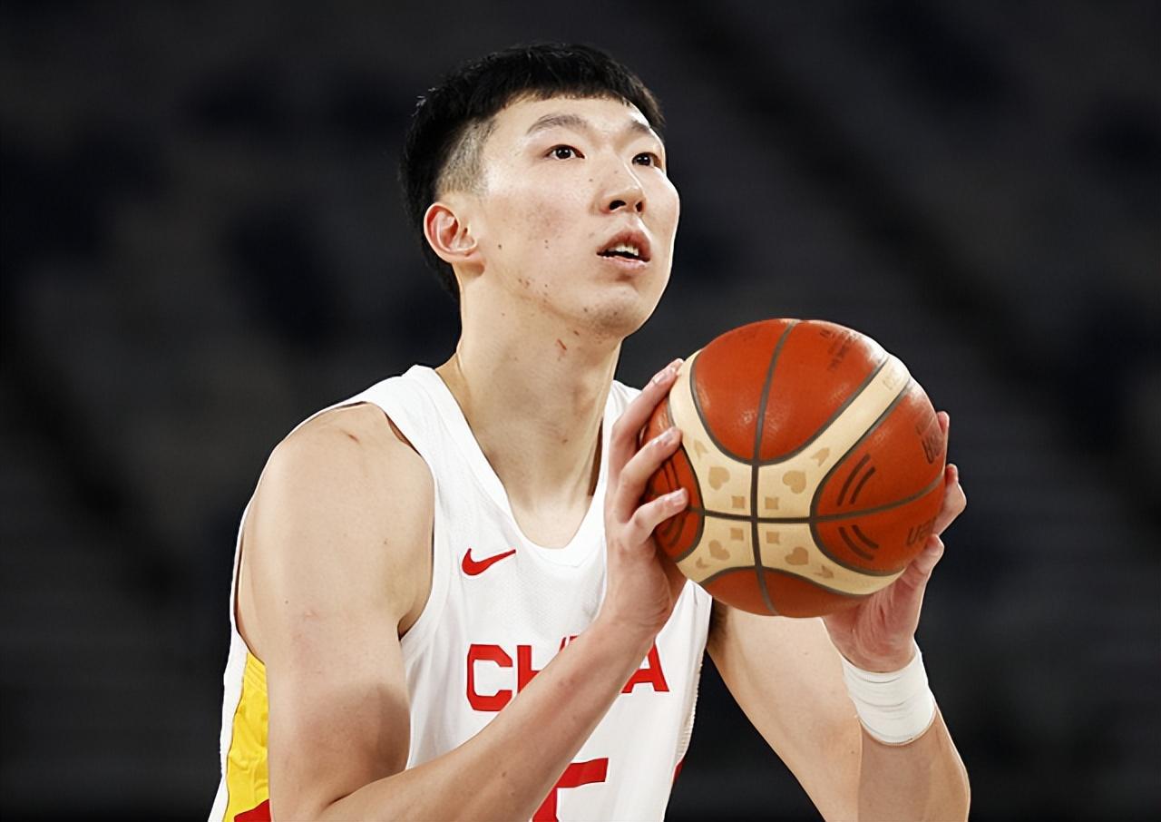 数据表示乔帅的中国男篮，预测8人留下，赵睿胡明轩被淘汰理由(2)