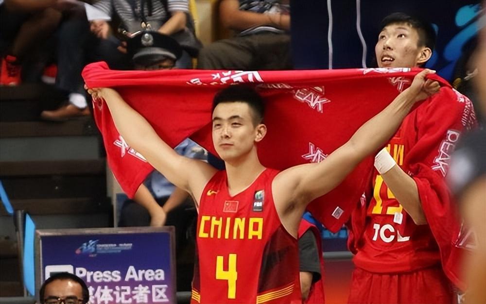 数据表示乔帅的中国男篮，预测8人留下，赵睿胡明轩被淘汰理由(3)