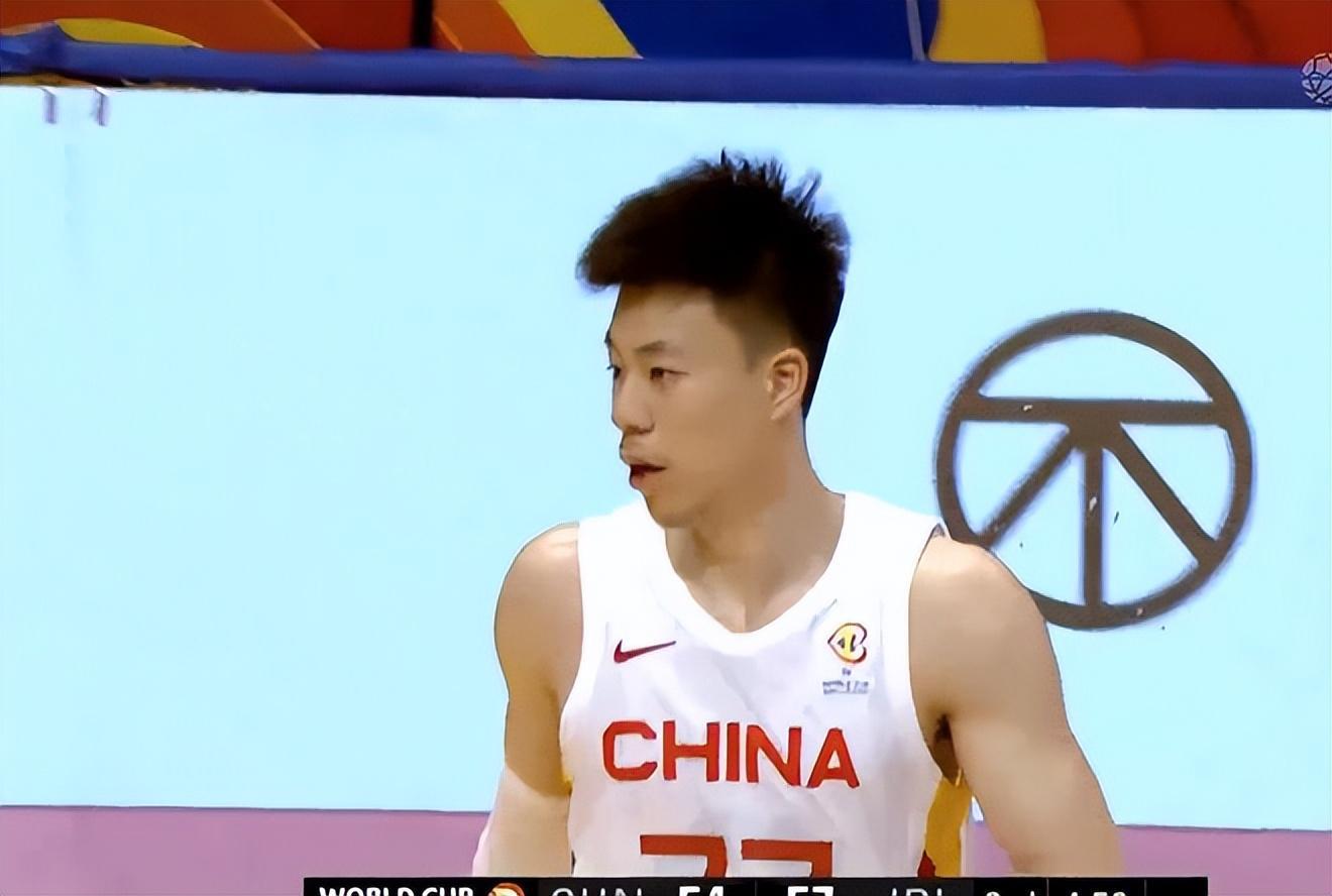 数据表示乔帅的中国男篮，预测8人留下，赵睿胡明轩被淘汰理由(7)