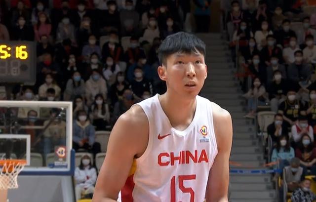 18分！13分！中国男篮两大替补发威救了乔帅，周琦后两节0分(2)