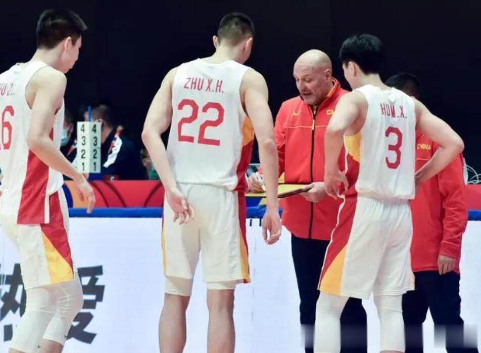 关于中国男篮，大家可以一起试着探讨三个问题了！
1. 我们是去打男篮世界杯的，世(1)