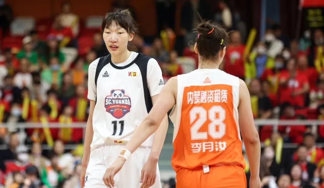 12日中国篮坛最为重要的一场比赛，毫无疑问是四川女篮和内蒙古女篮的WCBA总决赛(3)