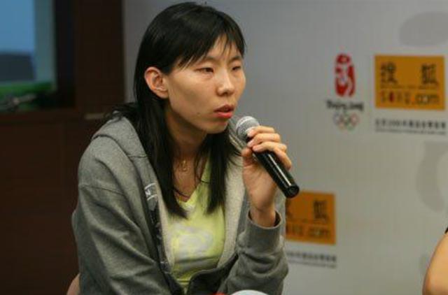 中国女篮前队长陈楠：退役后嫁给了公务员丈夫，育有两子家庭幸福(5)