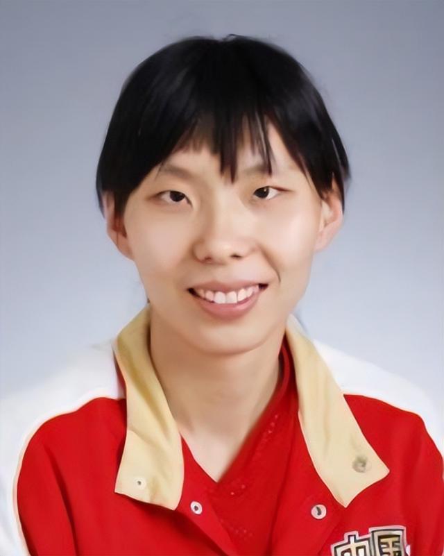 中国女篮前队长陈楠：退役后嫁给了公务员丈夫，育有两子家庭幸福(12)