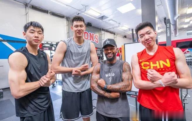 中国男篮下一位进军NBA的球员，会从这3人中产生！
1:  崔永熙，20岁，身高(1)