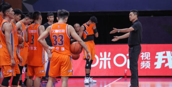 上海男篮挑战CBA联赛中上游，升级换代计划启动(1)
