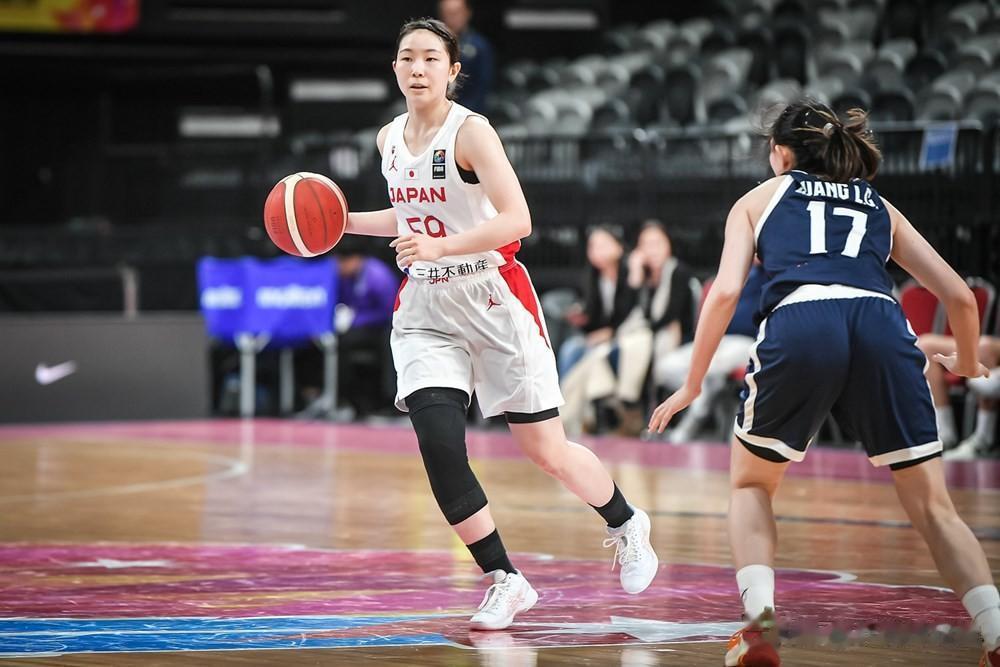 
卫冕冠军日本女篮小组赛首场结束
以94-53大胜中国台北女篮41分
马瓜-斯蒂(1)