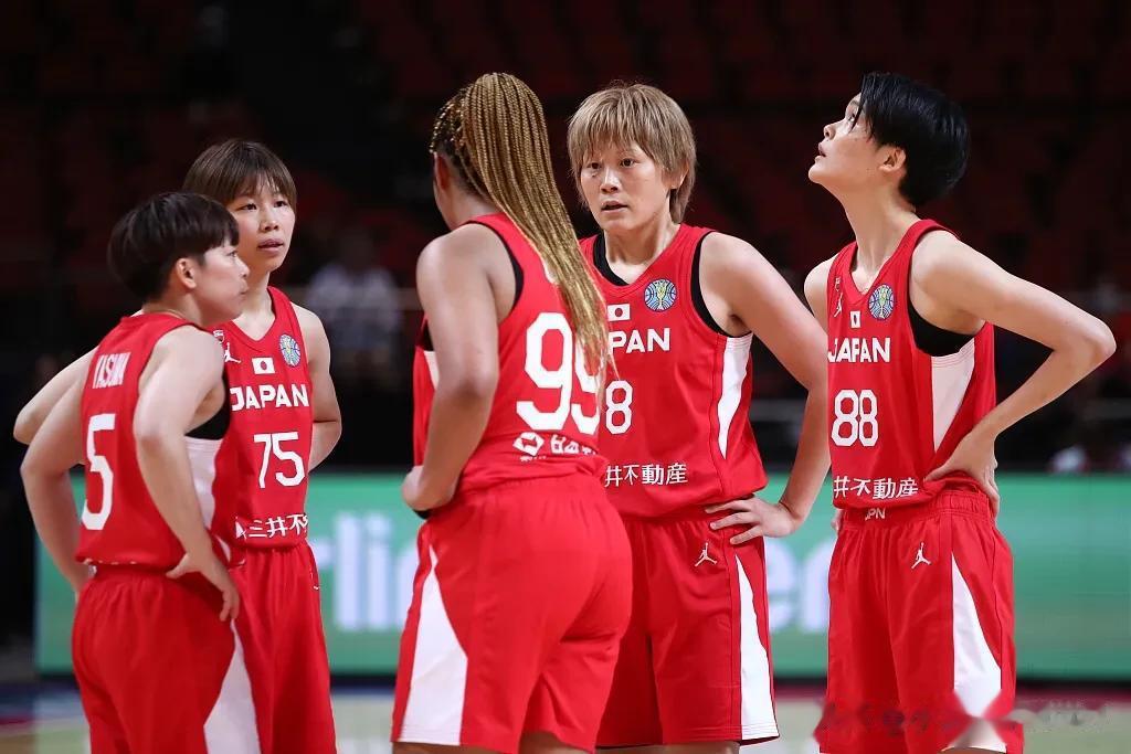 亚洲杯女篮小组赛战报，日本94:53中华台北！
北京时间6月26日进行的B组小组(1)