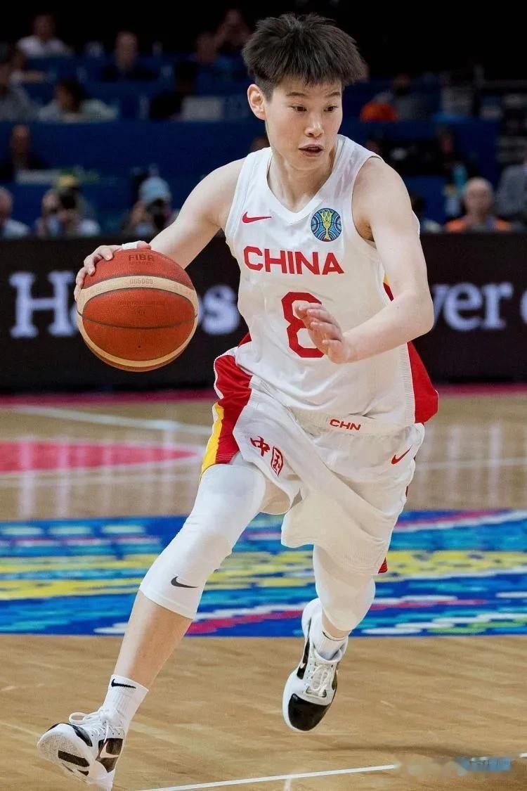这届中国女篮并没有大家想象的那么强！打一个韩国队都那么费劲，可想而知碰到澳大利亚(5)