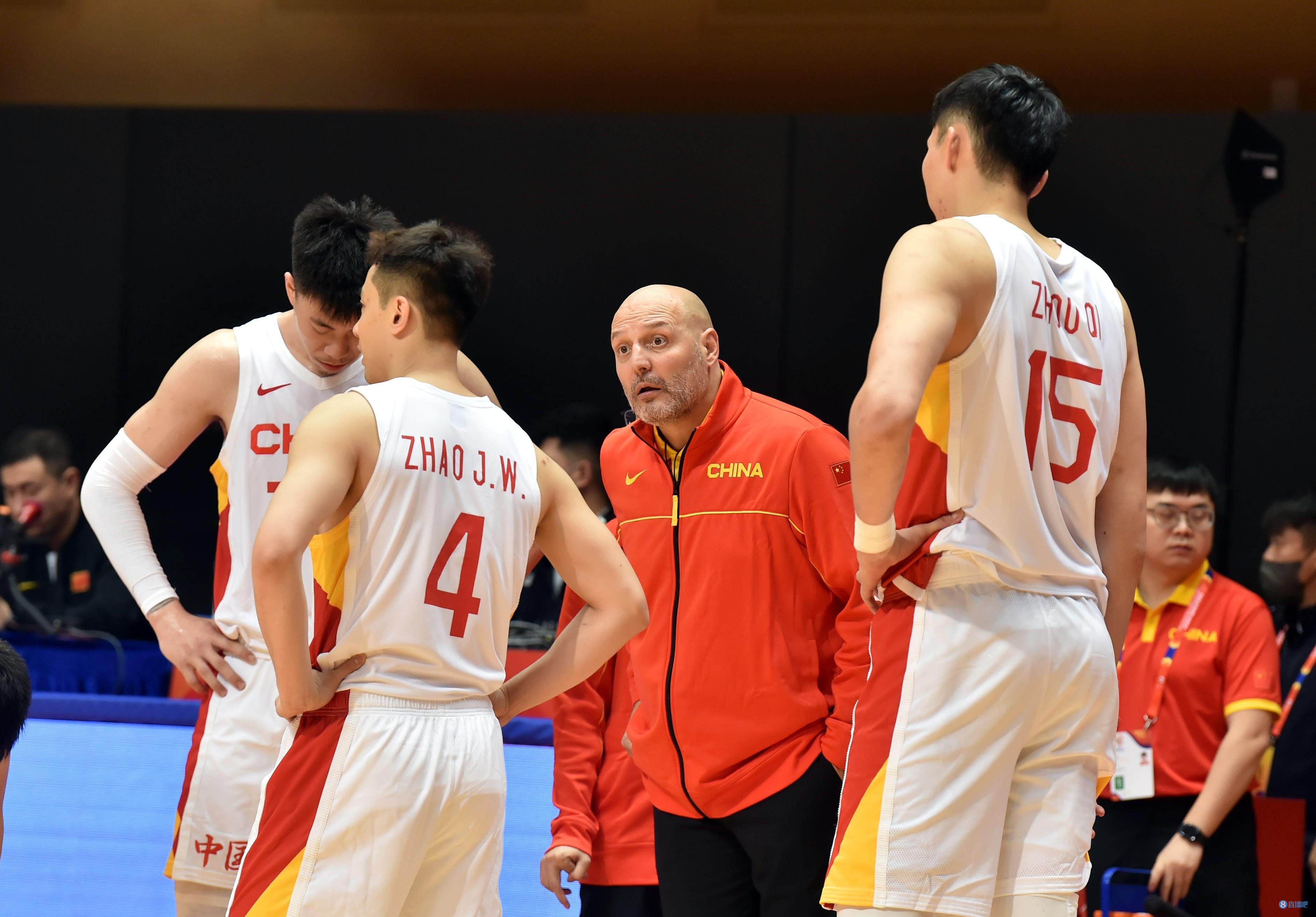 中国男篮将于明日前往欧洲拉练 对手包括斯洛文尼亚&意大利等队(1)