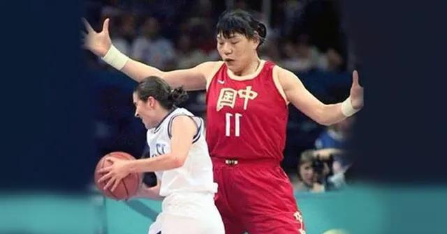 中国女篮历史十大球星，随便来两个任凭日本三分投疯她都赢不了！(1)