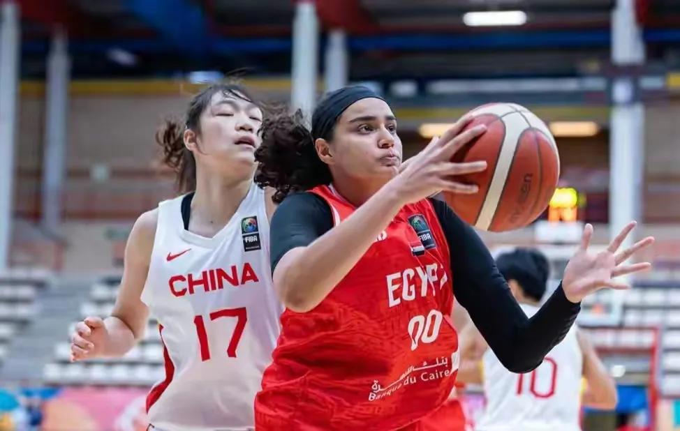 中国篮球创造历史，一天三败载入史册，教练不作为应该下课！
U16再输韩国女篮，排(2)