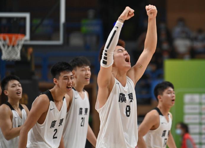 降维打击！广东U19队93-61大胜天津锋线新星黄明依16+10+2+2无解(4)