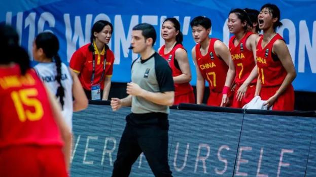 中国女篮时隔12年再夺亚洲杯冠军，可U19、U16女篮却连遭惨败！(10)