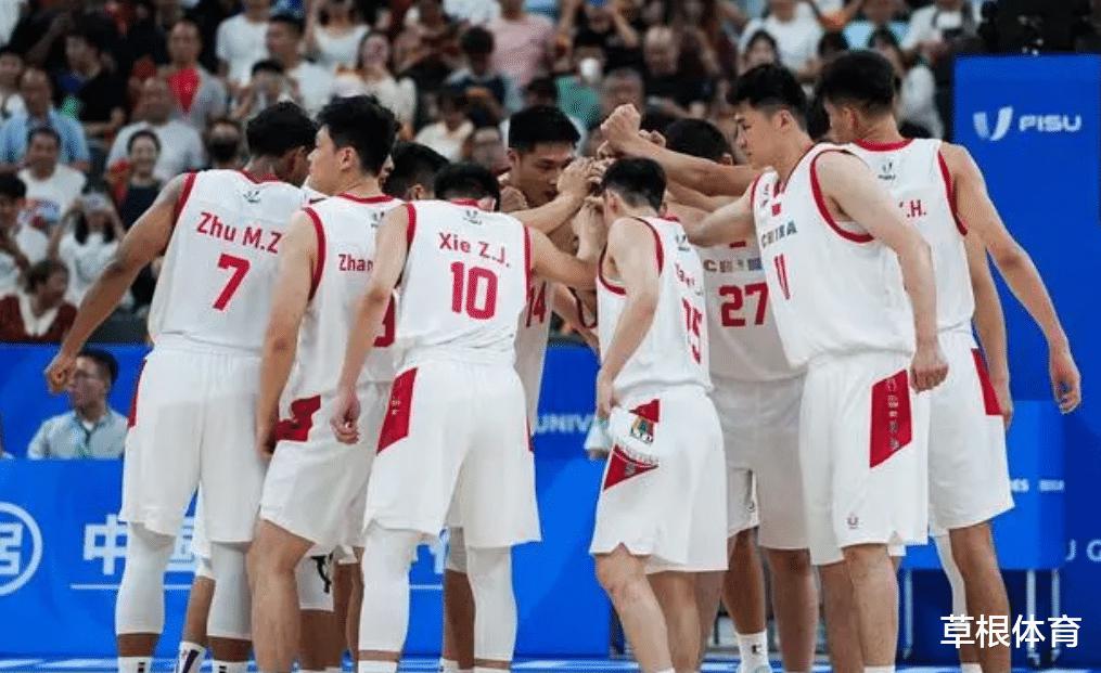 扬眉吐气！中国男篮22分大胜日本队，单节22-12、21-13，干得漂亮(1)