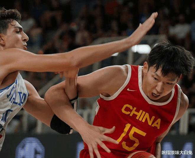 央视直播中国男篮世界杯，对手史诗级加强，我们有5位NBA级别球员(1)