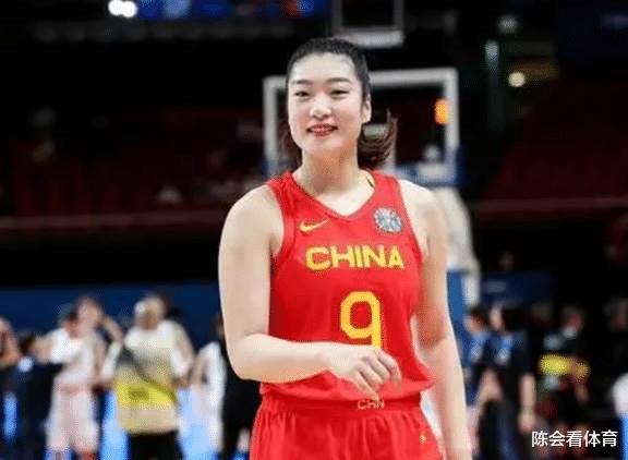 中国女篮一姐李梦作重大决定，亚运会女篮惊喜反转，郑薇懂了(1)