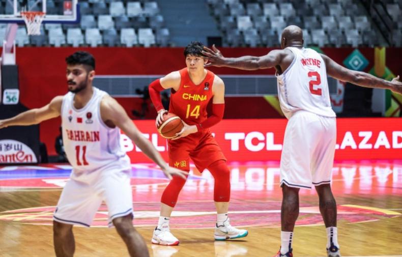 中国篮球受到争议！CBA球员难以适应，或是新决定引起变化(1)