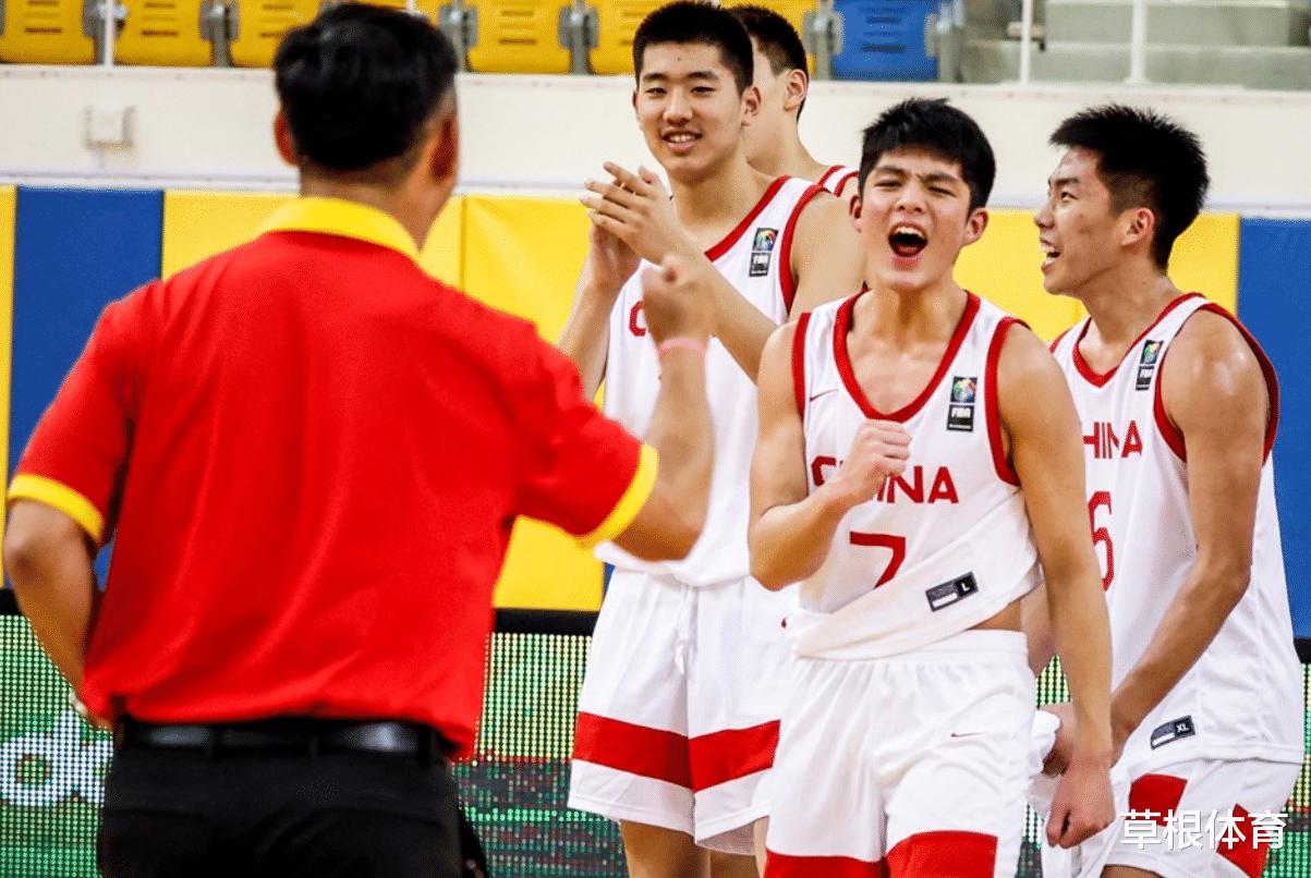 为国争光，中国男篮6分险胜，杀进4强锁定国际大赛资格，对手痛哭(1)