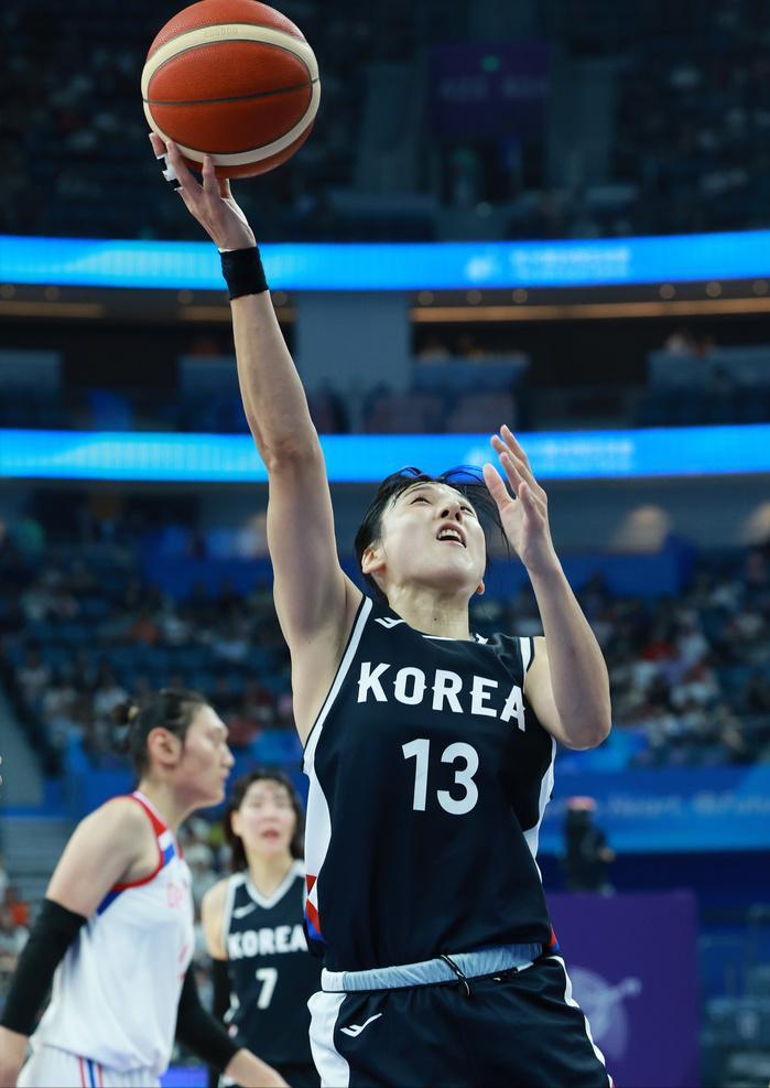 偏袒朝鲜！韩媒：女篮观众只给朝鲜加油，韩国队员被看做“恶棍”(7)