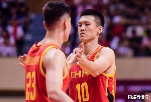 作为中国男篮的老队长，周鹏为中国男篮做了很大的贡献。(3)