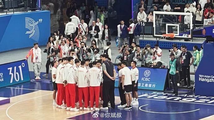 中国男篮“小鬼当家”！参加过15年亚锦赛的，只剩下一人了...(3)