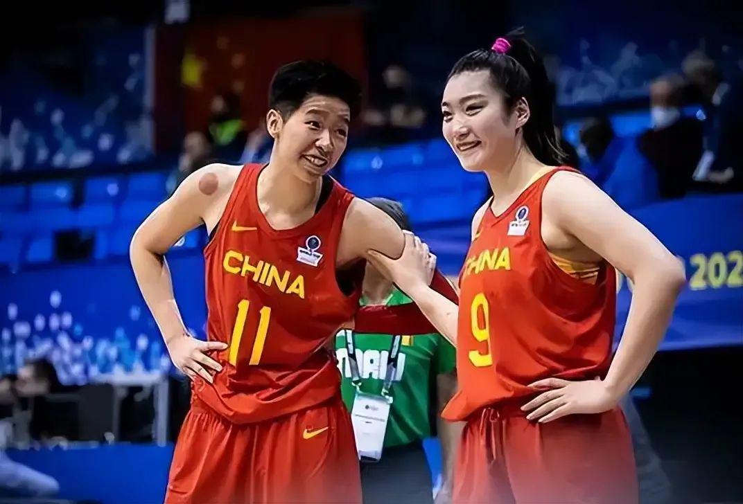 国际篮联重大官宣！中国女篮5名球员将携手冲击WNBA，姚明一针见血(5)
