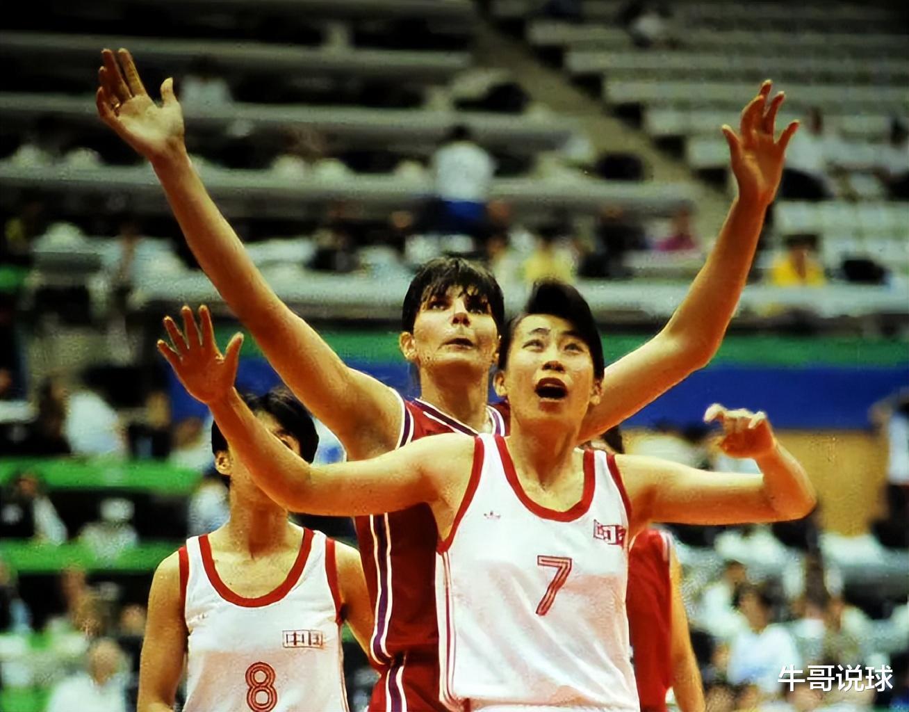 不管你认不认同，中国女篮历史最佳阵容，只能是以下这5人(3)