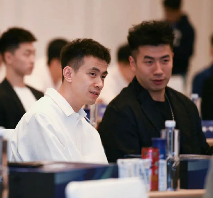 现身CBA全明星，中国男篮新帅人选被曝，易建联一针见血(6)
