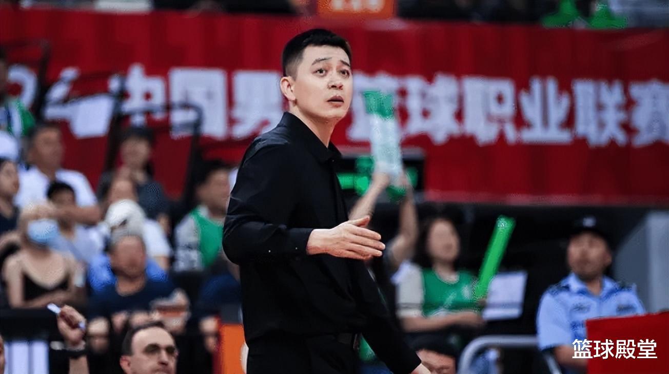 G3辽宁102-80淘汰深圳，来看赛后杨鸣说了什么？