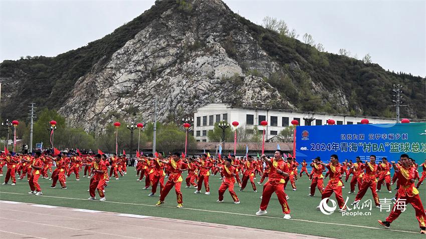2024年青海“村BA”篮球总决赛在大通县开赛(1)