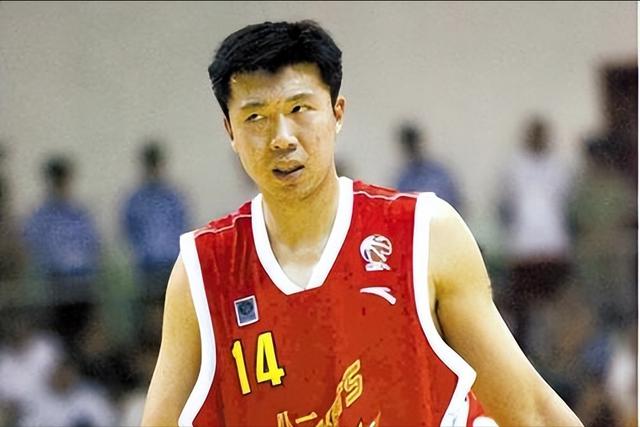 刘玉栋：男篮历史上算得上世界级的球员只有4人，他还不够格(11)