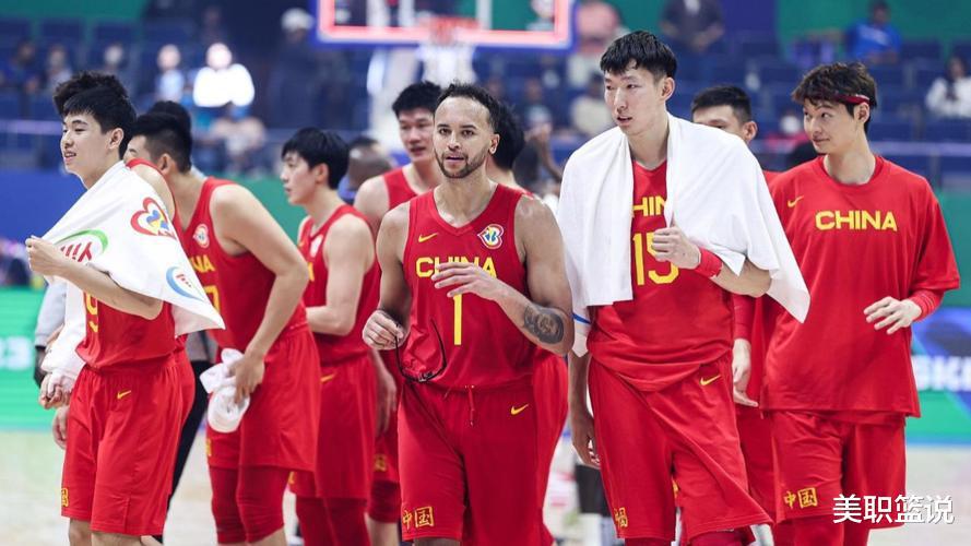 中国男篮公布14人集训名单！无周琦，进行2场比赛 与韦德儿子交手(3)