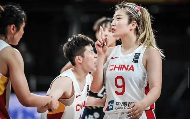 晚上9点，中国女篮大名单公布，亚洲杯冠军成员落选，郑威新决定(3)