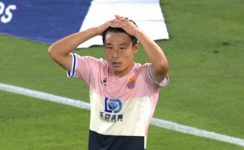 踢丢门线单刀球，武磊是罪人也是功臣，他仍是中国足球骄傲(1)
