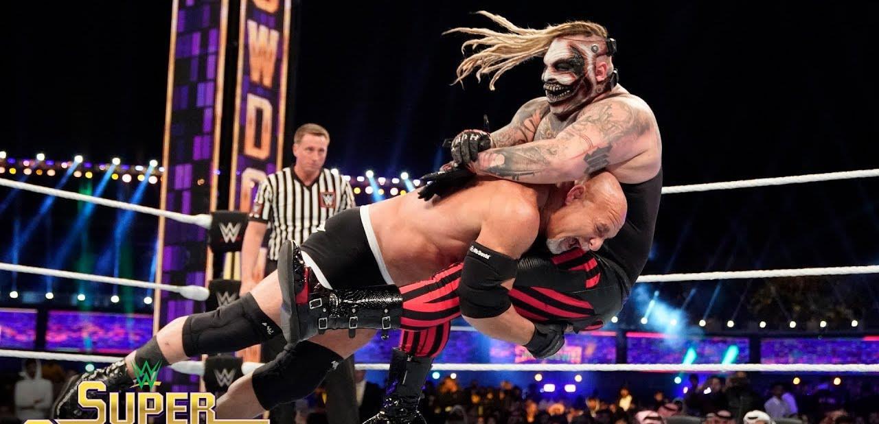 两人密切关注罗曼VS布朗的WWE环球冠军赛，战神高柏更是亲临现场(2)