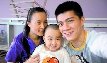 名将傅海峰娶大3岁人大才女，生下2个儿子一家四口幸福如花(5)