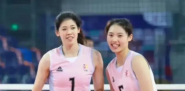 网友认为中国女排的关键球员是位美女接应，球迷：李盈莹也很重要(4)