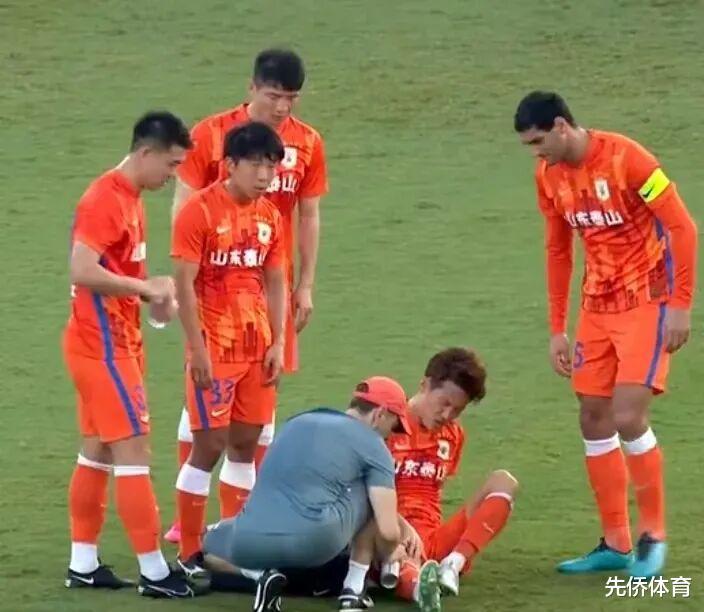 孙准浩最新伤情是重伤，将缺席东亚杯比赛，他大概率无缘今年的世界杯(3)