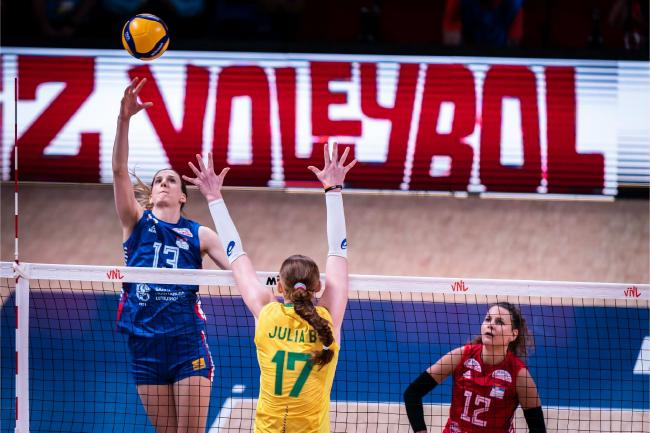 国家联赛巴西女排3-1塞尔维亚 连续第3次晋级决赛(2)