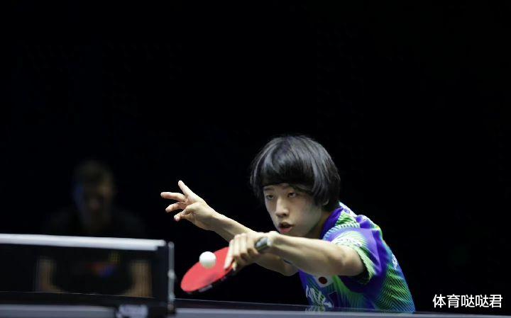 大爆冷！日本队18岁新星崛起，连赢两位世乒赛冠军，晋级男单八强(1)