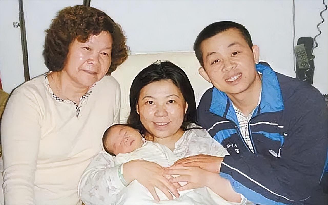 儿子法国出生被质疑不是中国籍，邓亚萍晒护照：作为中国人而自豪(10)