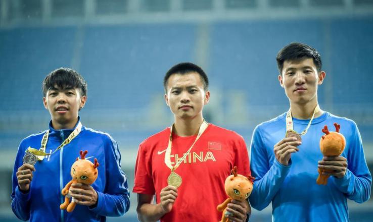 10秒85！排名第10，创中国男子百米赛季新低，隔空输给35岁老将！(2)
