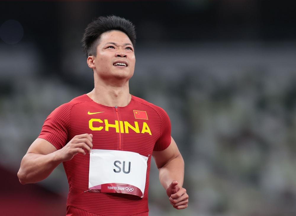 10秒85！排名第10，创中国男子百米赛季新低，隔空输给35岁老将！(8)